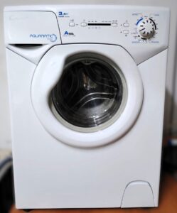 Стиральная машина БУ Candy Aquamatic